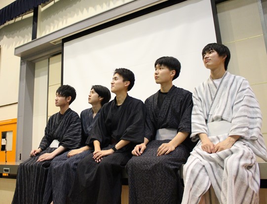 寮祭（7月）浴衣でポーズ